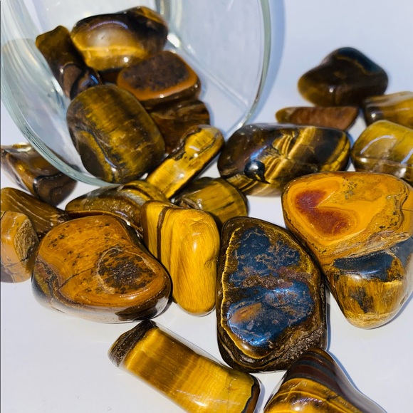 Tiger’s Eye Tumbled Crystal - Picture 2 of 5